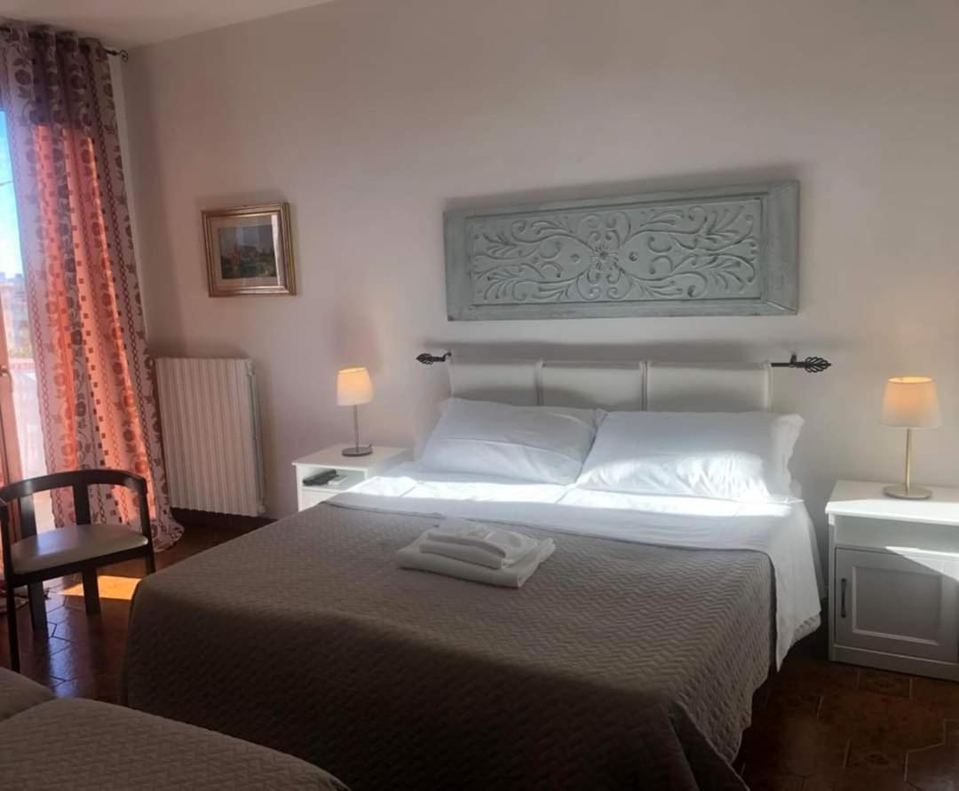 Bed and Breakfast Ma.Di Bb Rocca San Giovanni Exterior foto